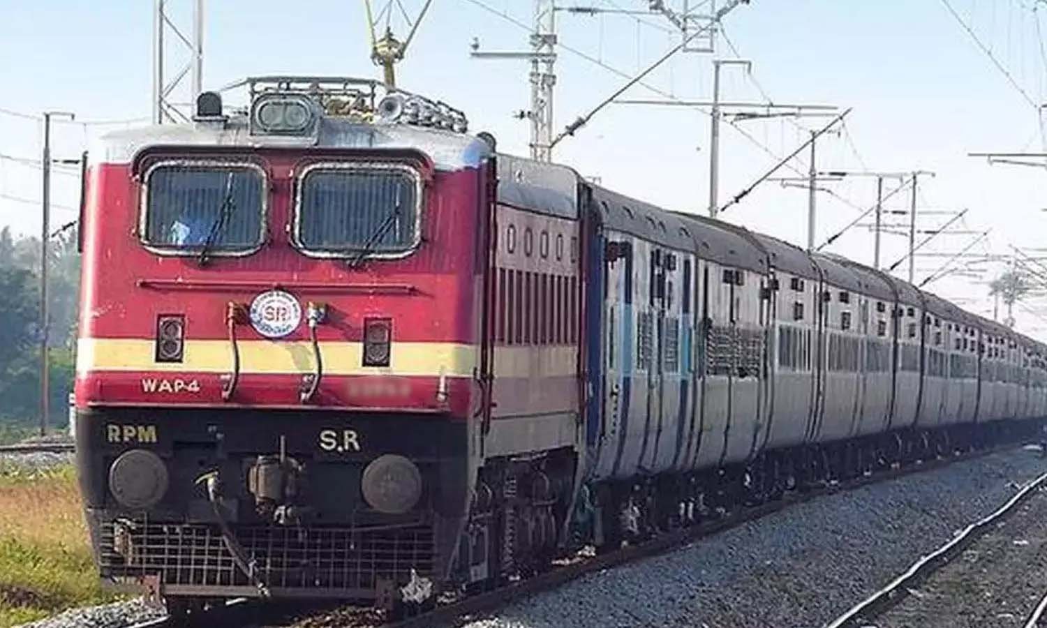 பொங்கல் பண்டிகை: சென்னையில் இருந்து தென்மாவட்டங்களுக்கு சிறப்பு ரயில்கள்